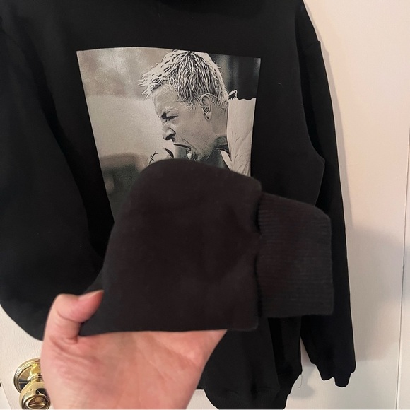 Linkin Park Hoodie Chester Bennington Pullover Tour Merchandise Black Medium - Picture 6 of 8